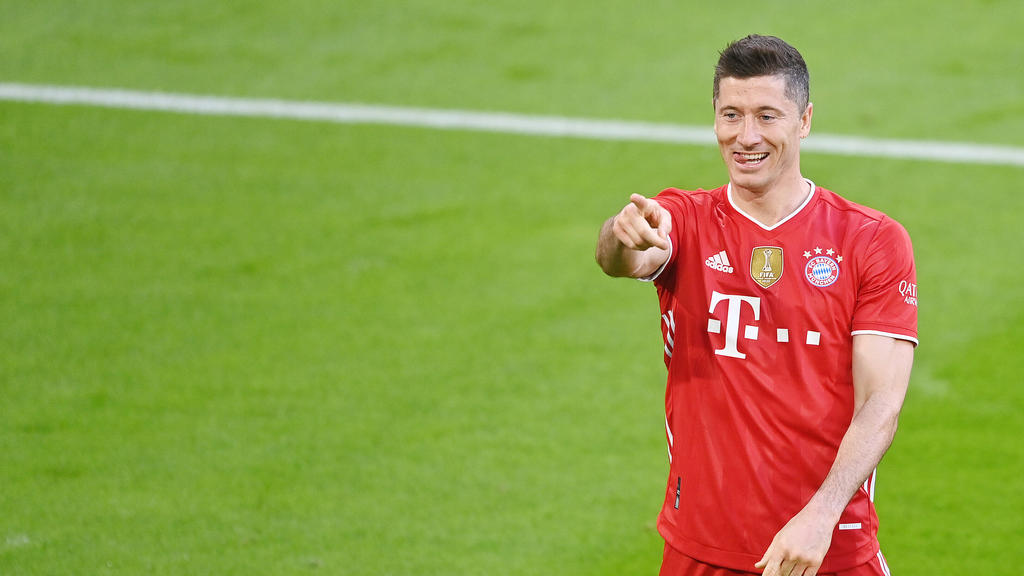 Robert Lewandowski trifft für den FC Bayern beinahe nach Belieben