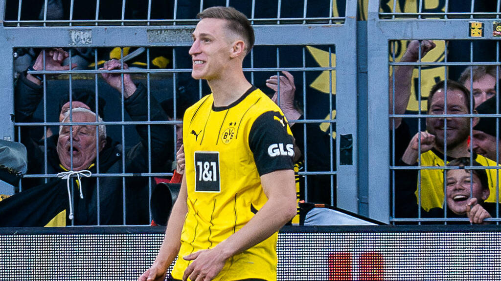 Nico Schlotterbeck gehört zu den besten Spielern beim BVB Nico Schlotterbeck gehört zu den besten Spielern beim BVB