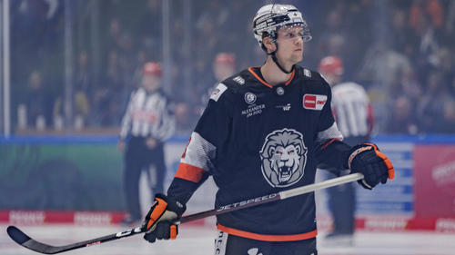Dominik Bokk wurde beim NHL-Draft 2018 von den St. Louis Blues in der ersten Runde gezogen