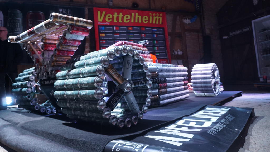 Wochenlang haben die Fans an ihrem eigenen Ferrari gearbeitet Wochenlang haben die Fans an ihrem eigenen Ferrari gearbeitet