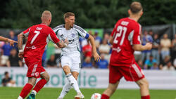 Janik Bachmann im Testspiel als Schalker Kapitän