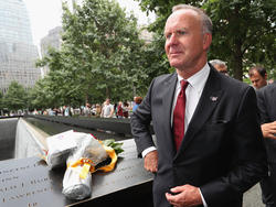 Karl-Heinz Rummenigge kritisiert die Dortmunder Fans scharf