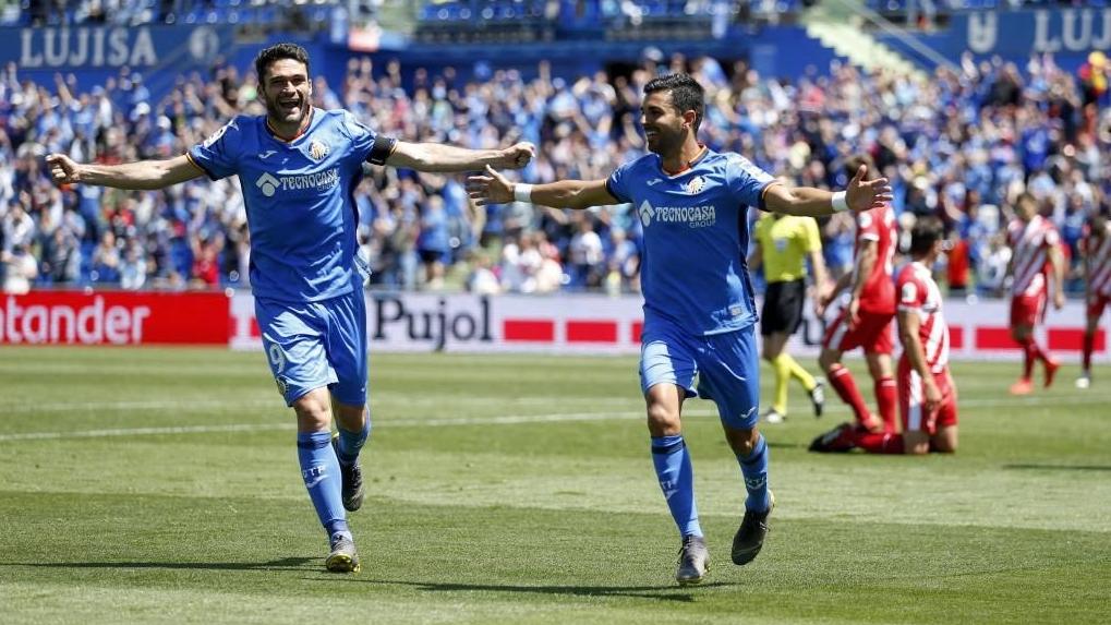 Ángel y Molina celebran el segundo gol del Getafe. Foto: (@lnstantFoot)