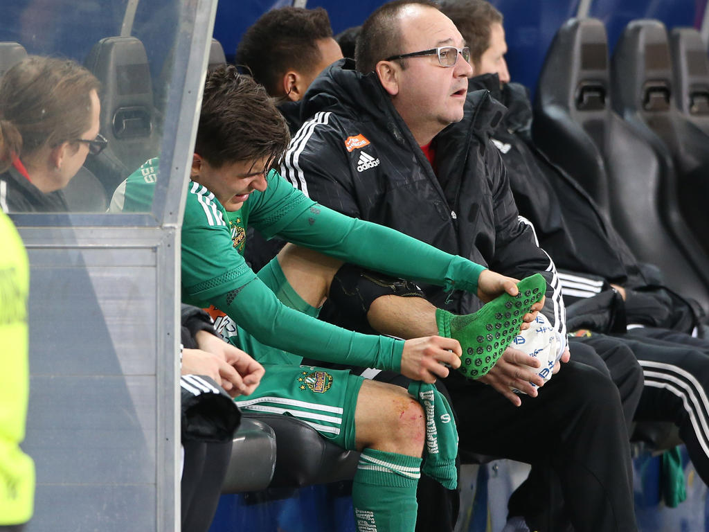 Rapid-Mittelfeldspieler Thomas Murg schied bei der 1:2-Niederlage in Salzburg verletzt aus