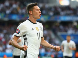 Julian Draxler ist in Paris offiziell vorgestellt worden