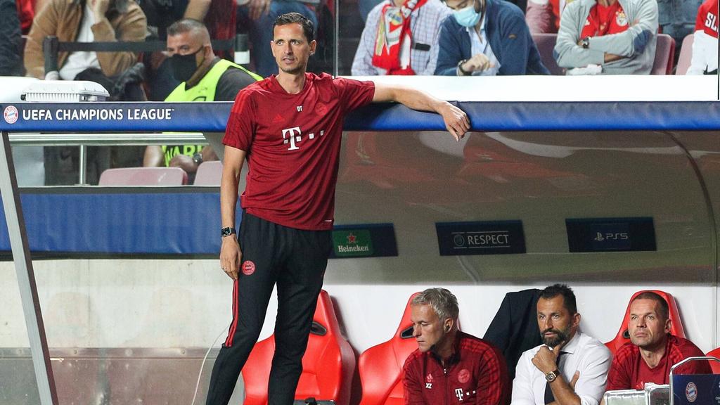 Der frühere Bundesliga-Trainer Klaus Toppmöller ist von der Ruhe seines Sohnes (im Bild) beeindruckt