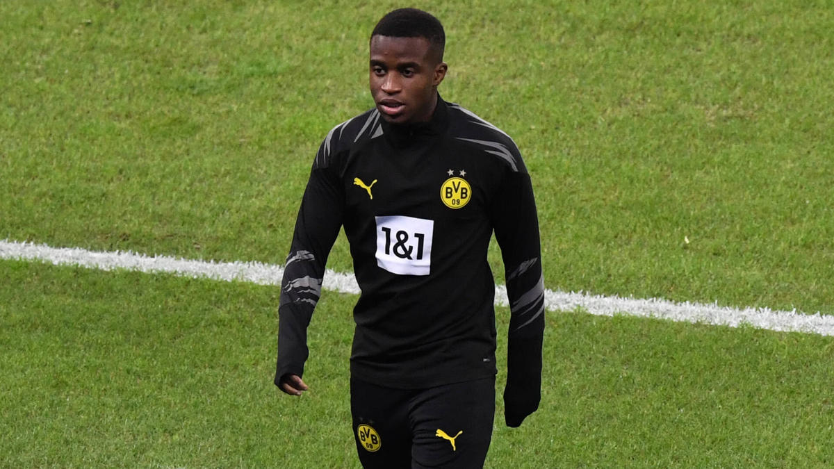 Youssoufa Moukoko feierte beim BVB ein Rekord-Debüt Youssoufa Moukoko feierte beim BVB ein Rekord-Debüt