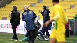 Raymond Domenech (2.v.l.) ist nicht mehr Trainer des FC Nantes