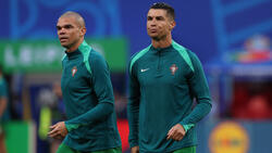 Ronaldo (r.) und Pepe (l.) gehören zu den ältesten Spielern der EM