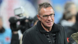 Tritt mit RB Leipzig gegen einen angeschlagenen VfB an: Trainer und Sportdirektor Ralf Rangnick
