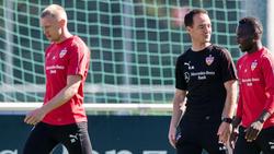 Nico Willig (m.) ist neuer Trainer des VfB Stuttgart