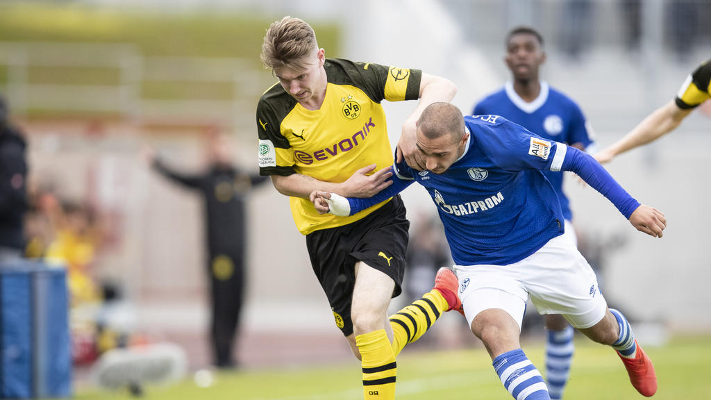 Der Nachwuchs des BVB und des FC Schalke 04 lieferten sich ein hart umkämpftes Duell