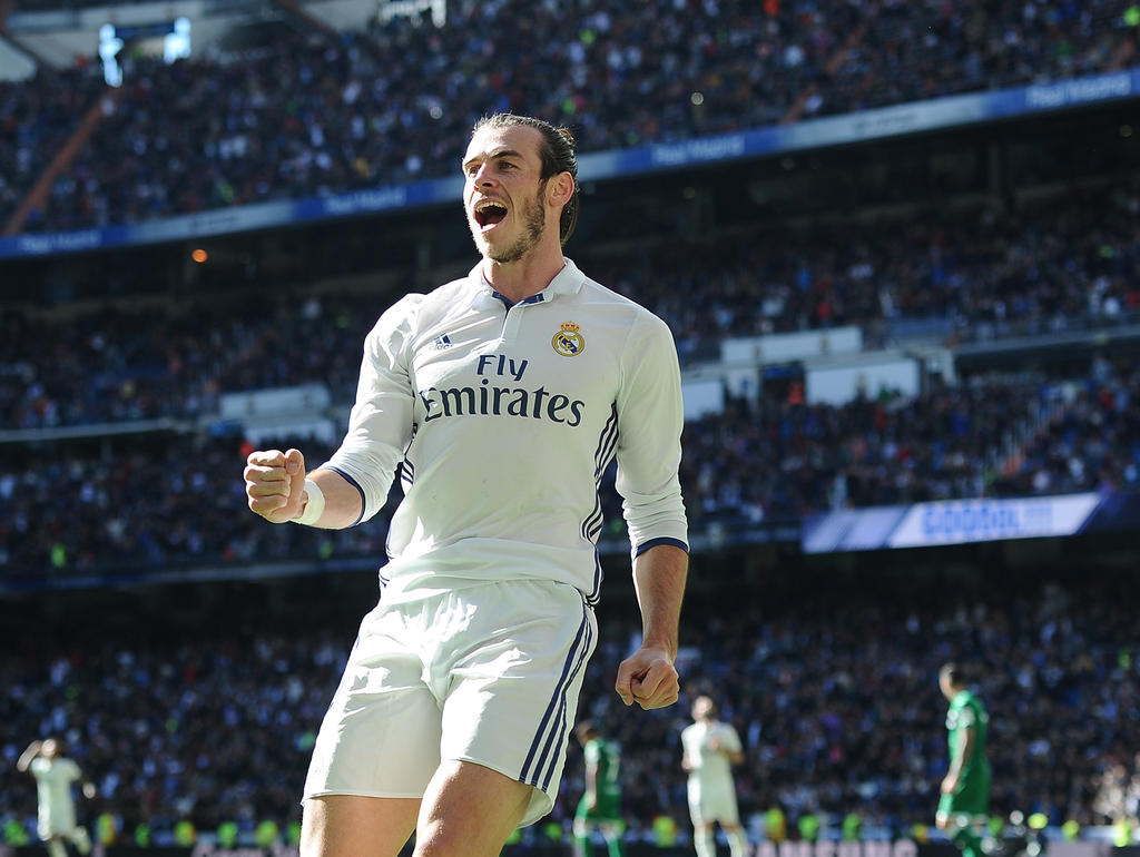 Gareth Bale ist zum sechsten Mal zu Wales Spieler des Jahres gewählt worden Gareth Bale ist zum sechsten Mal zu Wales Spieler des Jahres gewählt worden