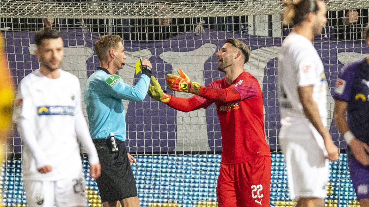 Flog gegen den SV Sandhausen vom Platz: Philipp Kühn vom VfL Osnabrück Flog gegen den SV Sandhausen vom Platz: Philipp Kühn vom VfL Osnabrück