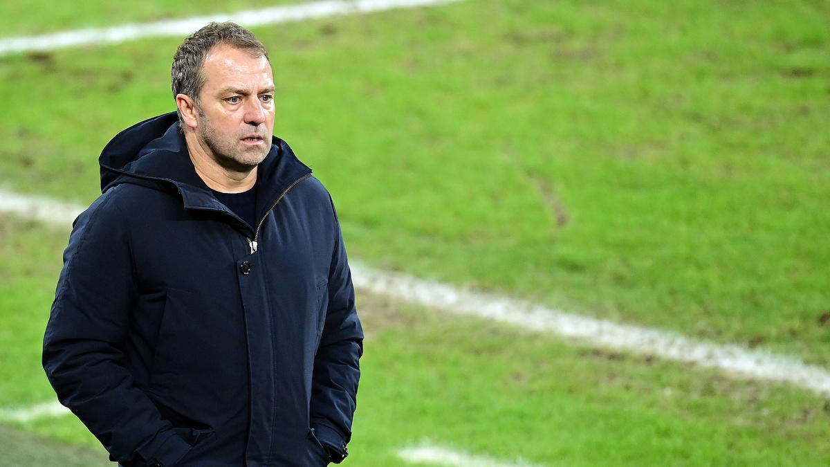 Hansi Flick ist Cheftrainer des FC Bayern Hansi Flick ist Cheftrainer des FC Bayern