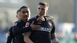 Ermedin Demirovic (r.) will sich beim VfB Stuttgart durchsetzen