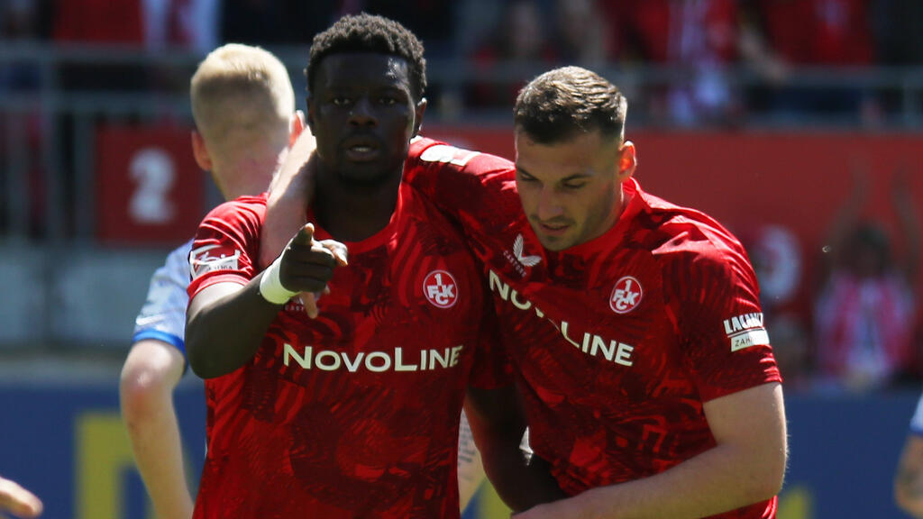 Ragnar Ache (l.) ist Toptorschütze des 1. FC Kaiserslautern Ragnar Ache (l.) ist Toptorschütze des 1. FC Kaiserslautern