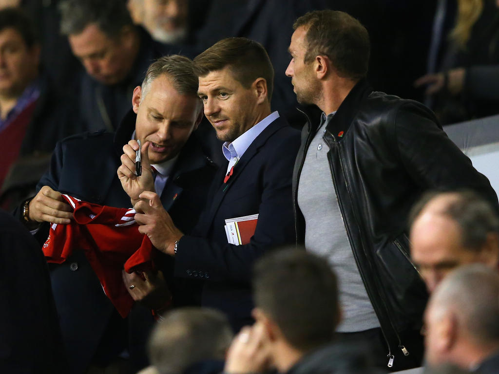 Steven Gerrard soll in Liverpools Trainerteam wechseln Steven Gerrard soll in Liverpools Trainerteam wechseln