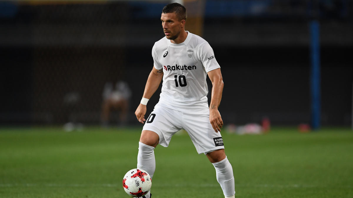 Auf dem Weg zurück in die Heimat? Lukas Podolski Auf dem Weg zurück in die Heimat? Lukas Podolski