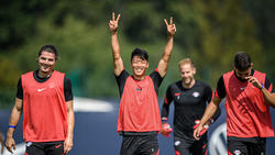 Hwang (M.) verlässt Leipzig in Richtung England, Sabitzer (l.) könnte es zum FC Bayern ziehen