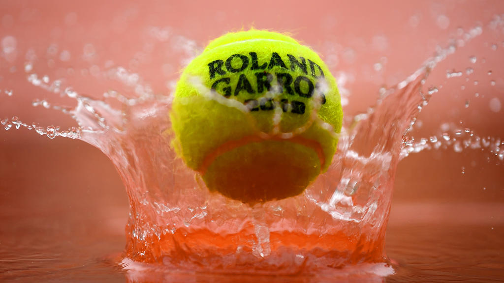 Der Regen in Paris droht den Spielplan der French Open völlig durcheinander zu würfeln Der Regen in Paris droht den Spielplan der French Open völlig durcheinander zu würfeln