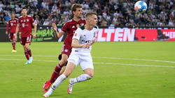 Gladbach-Profi Matthias Ginter (vorn) wurde beim FC Bayern gehandelt