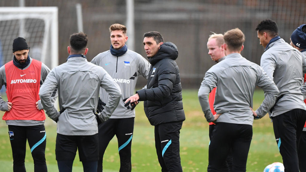 Tayfun Korkut ist neuer Cheftrainer bei Hertha BSC Tayfun Korkut ist neuer Cheftrainer bei Hertha BSC