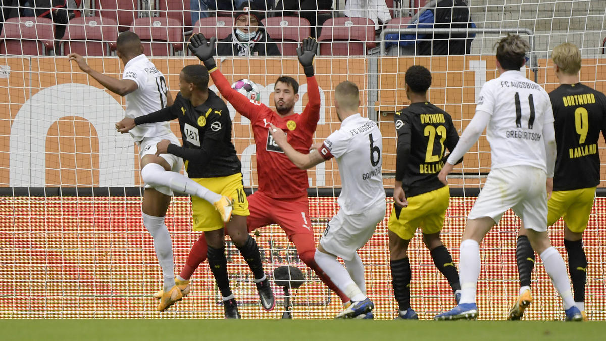 Borussia Dortmund verliert deutlich beim FC Augsburg Borussia Dortmund verliert deutlich beim FC Augsburg