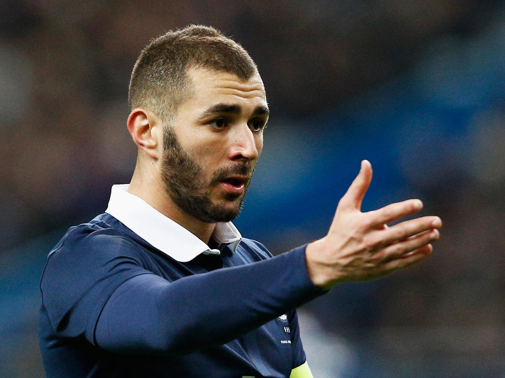 Karim Benzema darf wieder mit Mathieu Valbuena sprechen Karim Benzema darf wieder mit Mathieu Valbuena sprechen