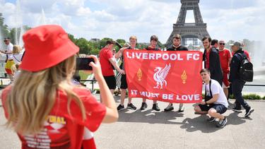 Liverpool-Anhänger feiern in Paris
