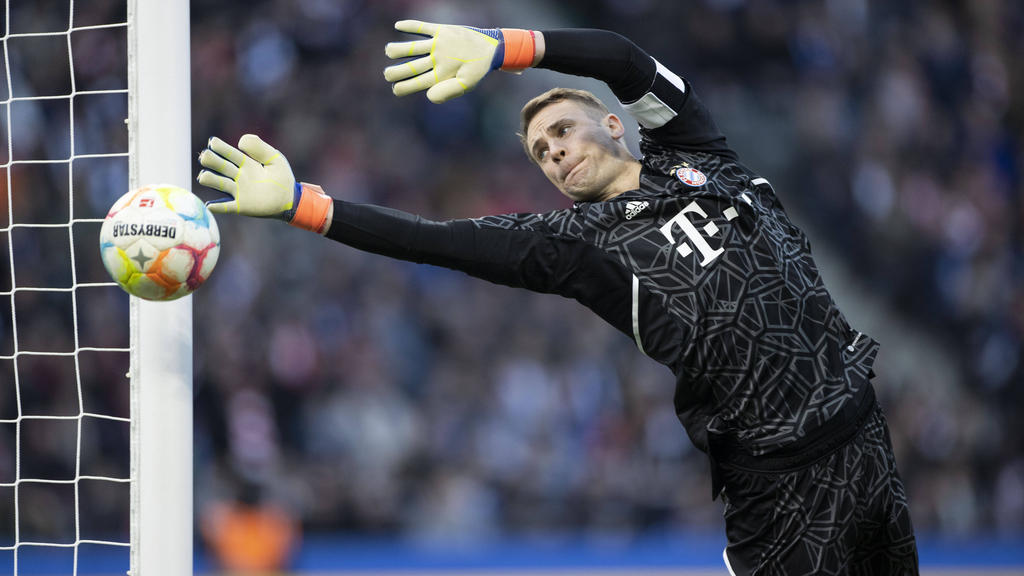 Manuel Neuer ist seit mehr als elf Jahren Torhüter beim FC Bayern Manuel Neuer ist seit mehr als elf Jahren Torhüter beim FC Bayern