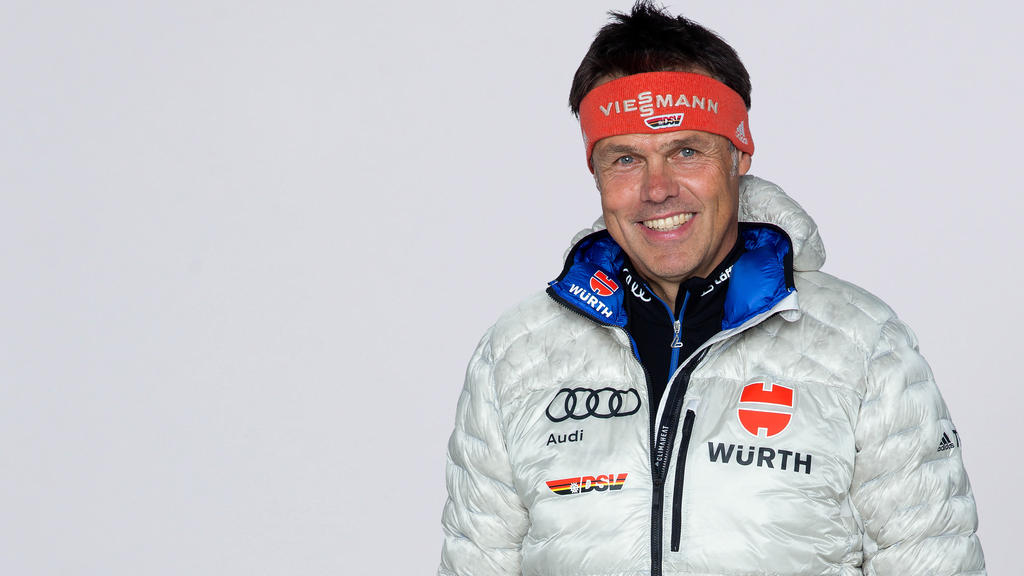 Bundestrainer Andreas Bauer spricht sich für eine schnelle Einführung der Vierschanzentournee für Frauen aus Bundestrainer Andreas Bauer spricht sich für eine schnelle Einführung der Vierschanzentournee für Frauen aus