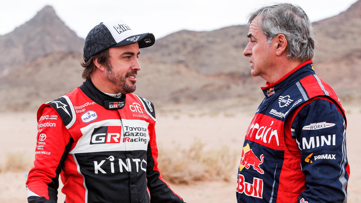 Große Fehler darf sich Carlos Sainz (re.) nicht erlauben Große Fehler darf sich Carlos Sainz (re.) nicht erlauben