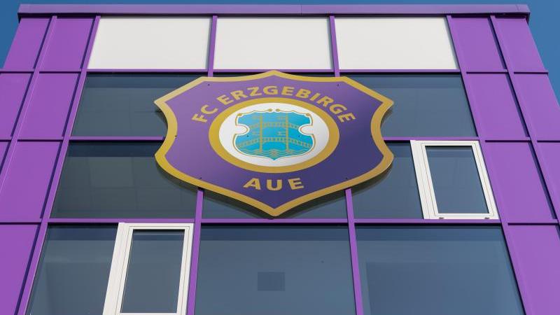 Bei Erzgebirge Aue wurden zwei Corona-Fälle gemeldet Bei Erzgebirge Aue wurden zwei Corona-Fälle gemeldet
