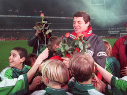 Otto Rehhagel führt den 1. FC Kaiserslautern 1998 als Aufsteiger zum Titel