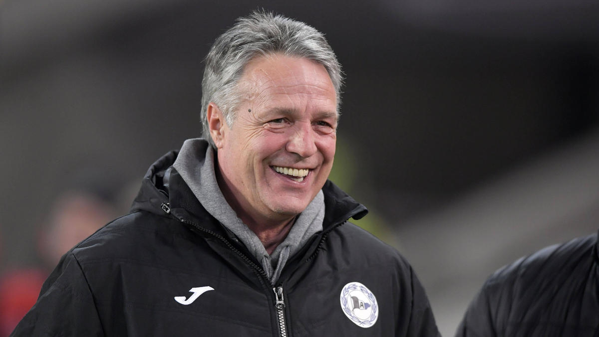 Uwe Neuhaus nimmt mit Arminia Bielefeld eigentlich Kurs auf die Bundesliga Uwe Neuhaus nimmt mit Arminia Bielefeld eigentlich Kurs auf die Bundesliga