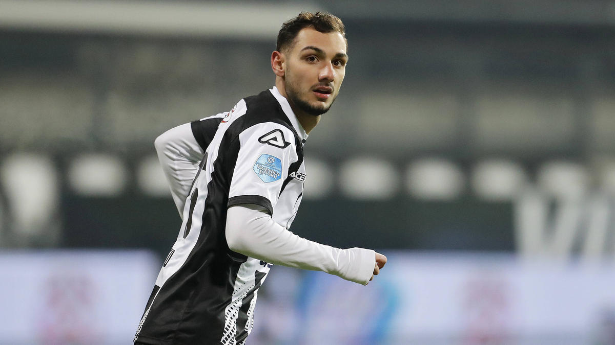Ahmed Kutucu ist vom FC Schalke 04 an Heracles Almelo ausgeliehen Ahmed Kutucu ist vom FC Schalke 04 an Heracles Almelo ausgeliehen