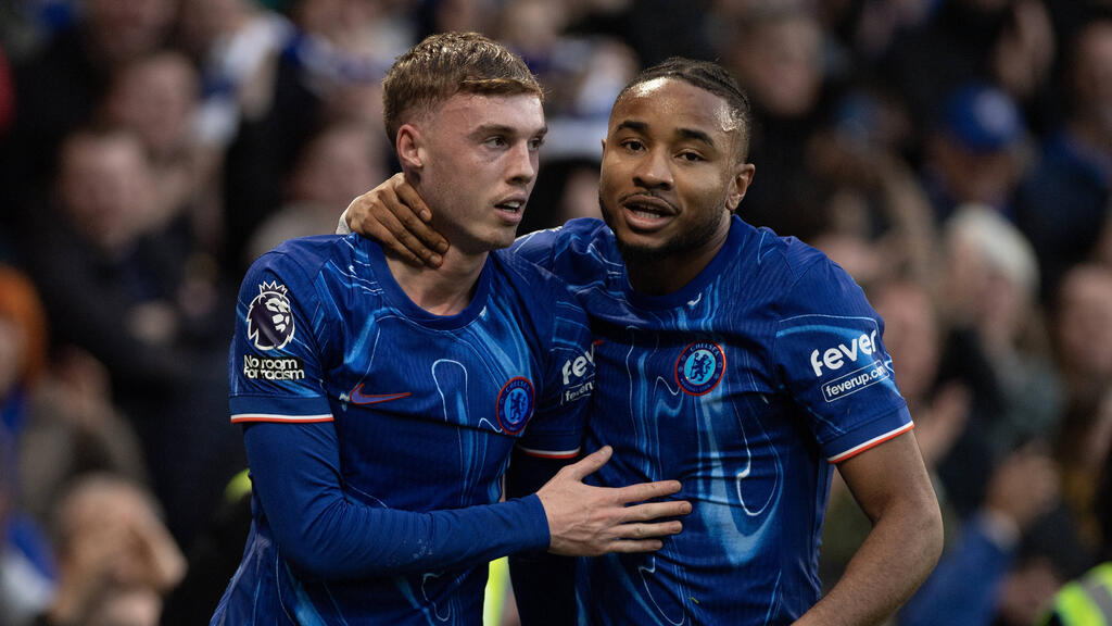 Christopher Nkunku (r.) und der FC Bayern: Wird der Flirt im Sommer heiß? Christopher Nkunku (r.) und der FC Bayern: Wird der Flirt im Sommer heiß?