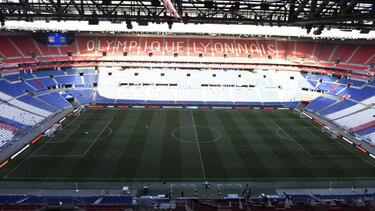 Der Traditionsverein Olympique Lyon muss zwangsweise absteigen