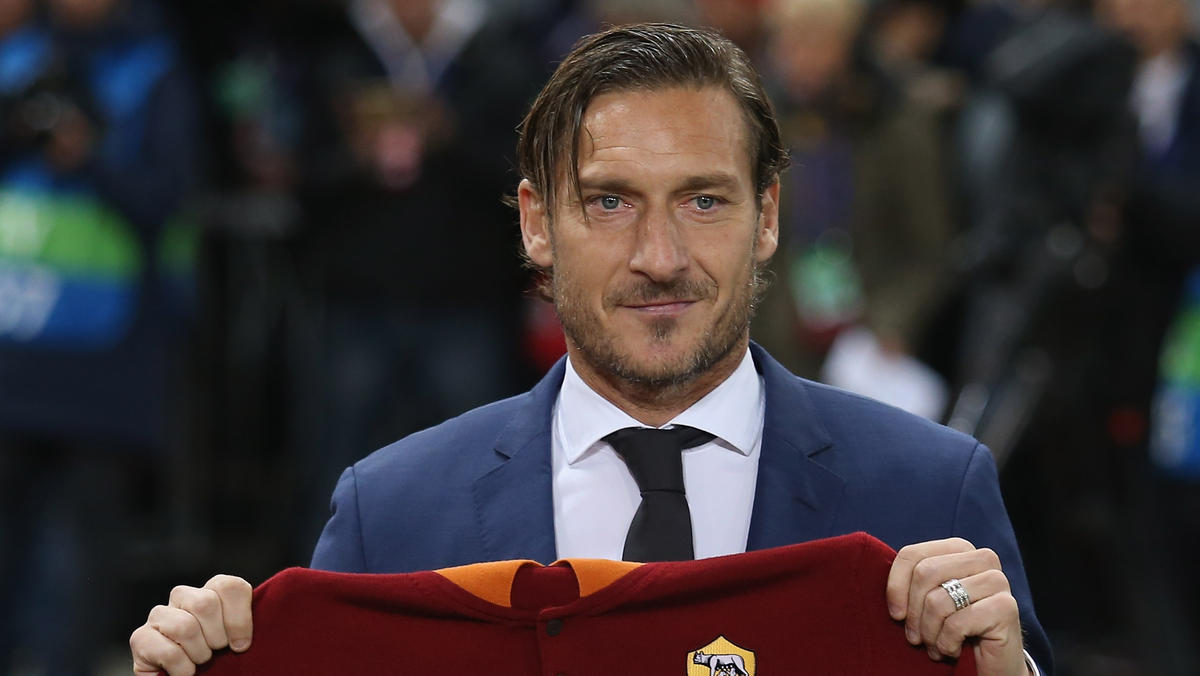 Kehrt Francesco Totti zur AS Rom zurück? Kehrt Francesco Totti zur AS Rom zurück?