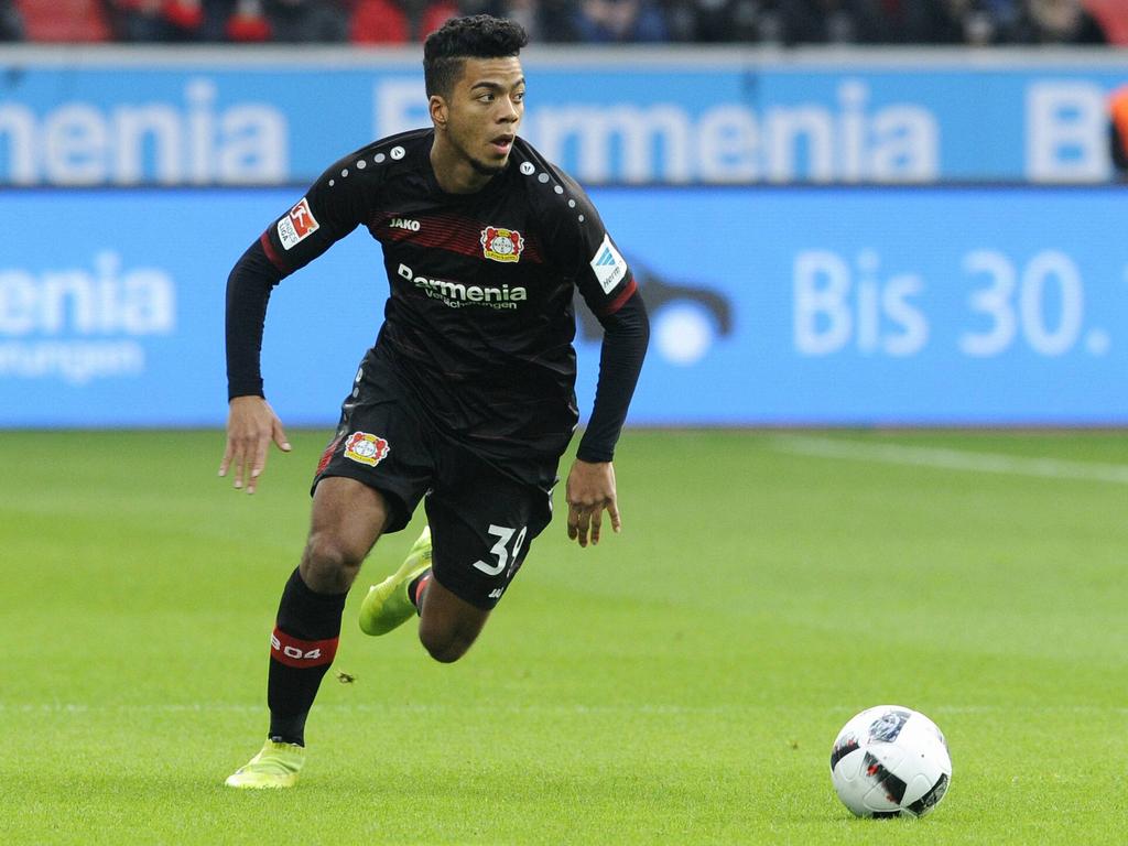Benjamin Henrichs steht vor seinem Debüt in der Nationalmannschaft Benjamin Henrichs steht vor seinem Debüt in der Nationalmannschaft