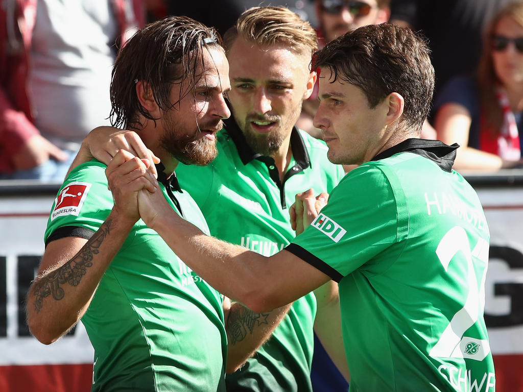 Hannover 96 feierte dank Martin Harnik (li.) einen Auftaktsieg in Mainz