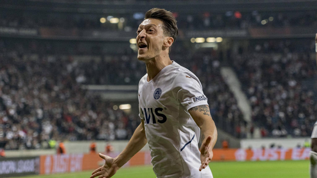 Mesut Özil erzielte gegen Eintracht Frankfurt die Führung