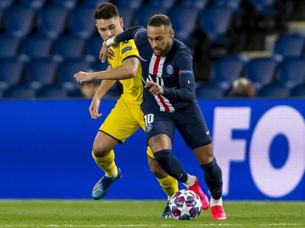 Neymar se marcha de Guerreiro del Dortmund.
