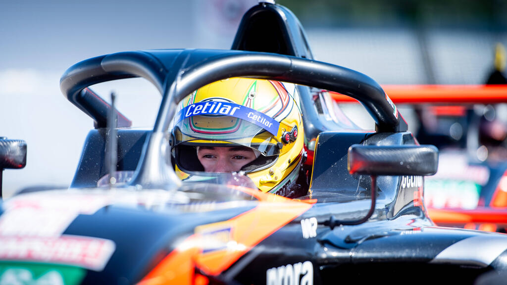 McLaren-holt-Sohn-von-Ex-Ferrari-Pilot