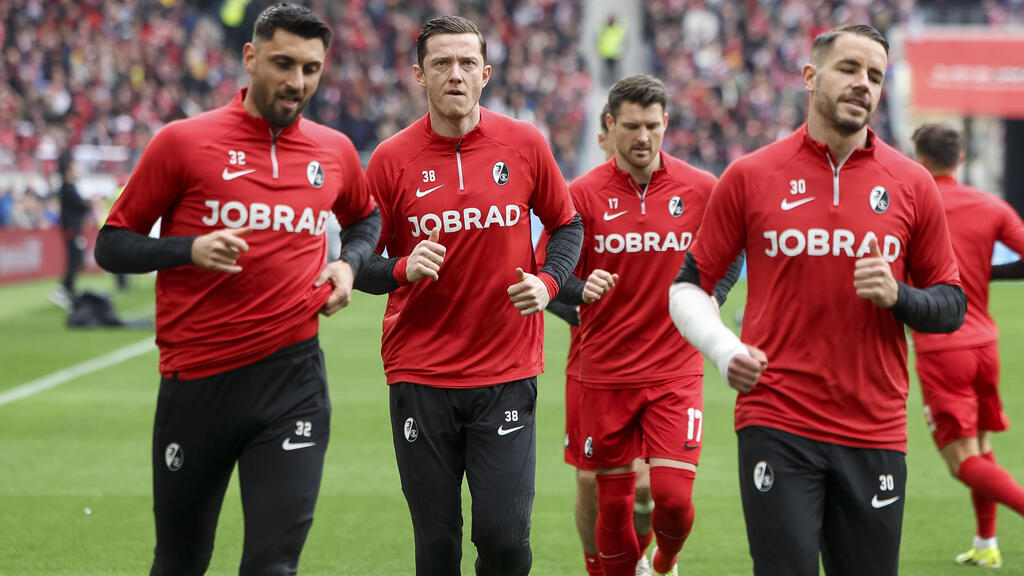 Michael Gregoritsch (2.v.l.) könnte den SC Freiburg nach vier Jahren verlassen Michael Gregoritsch (2.v.l.) könnte den SC Freiburg nach vier Jahren verlassen