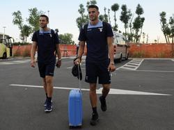 Stefan de Vrij (l.) en Wesley Hoedt (r.) zijn klaar voor het trainingskamp van Lazio tijdens de voorbereiding op het nieuwe seizoen. (10-07-2016)