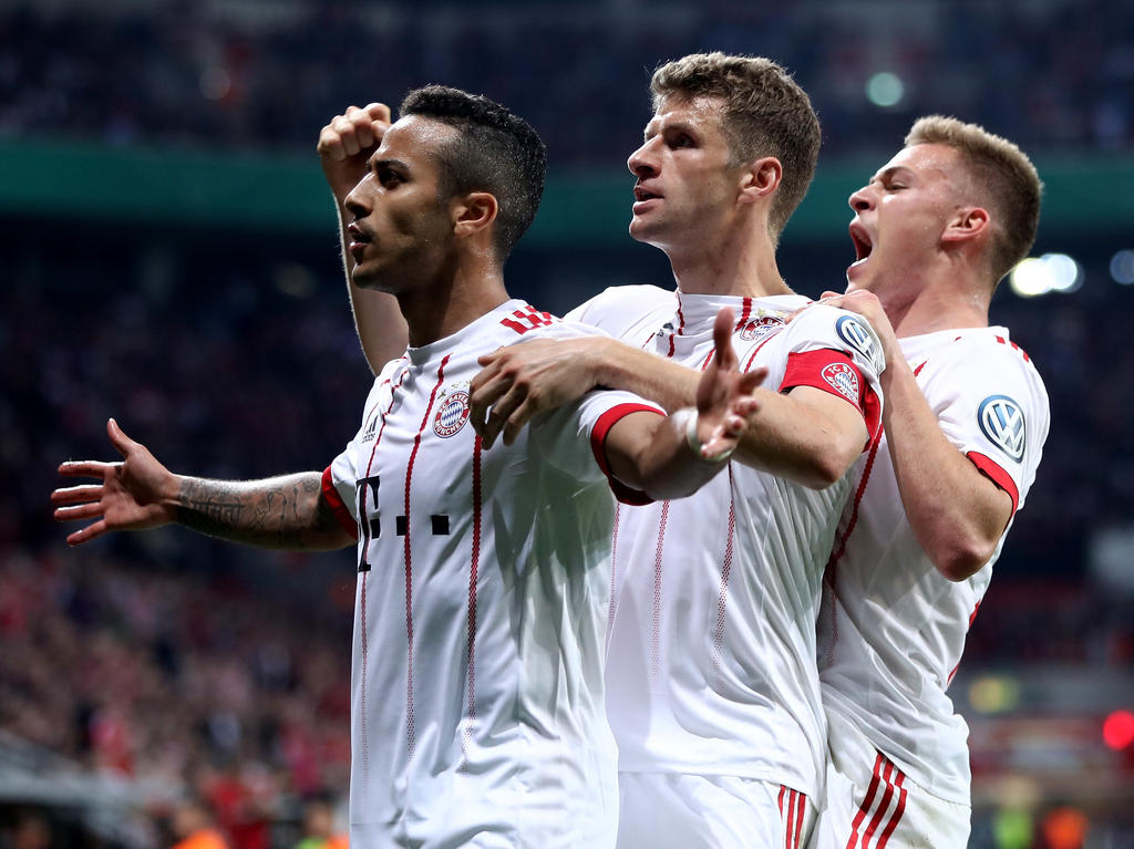Thiago (l.) soll Bayern angeblich verlassen Thiago (l.) soll Bayern angeblich verlassen