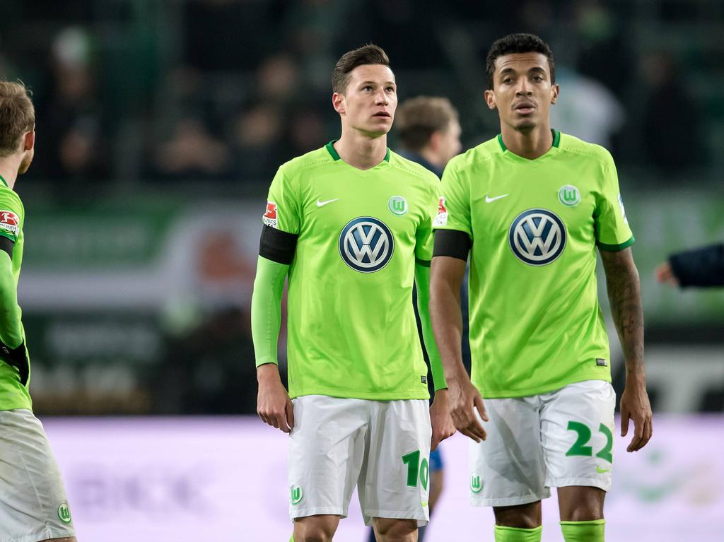 Julian Draxler (M.) wurde von den Wolfsburg-Fans ausgepfiffen