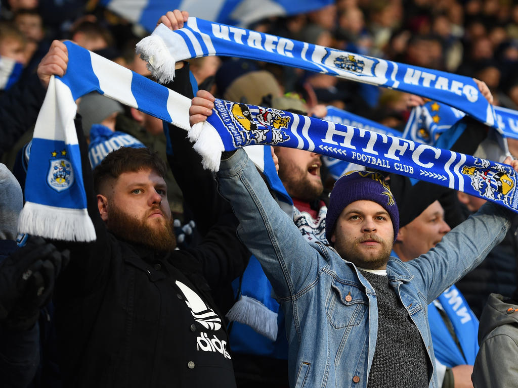 Die Huddersfield-Fans können sich über ein besonderes Geschenk freuen